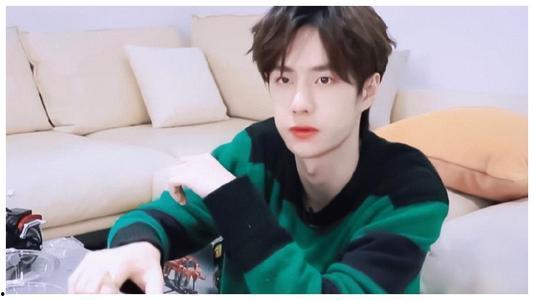 吃瓜娱乐王一博,吃瓜娱乐背后的实力派偶像  第3张